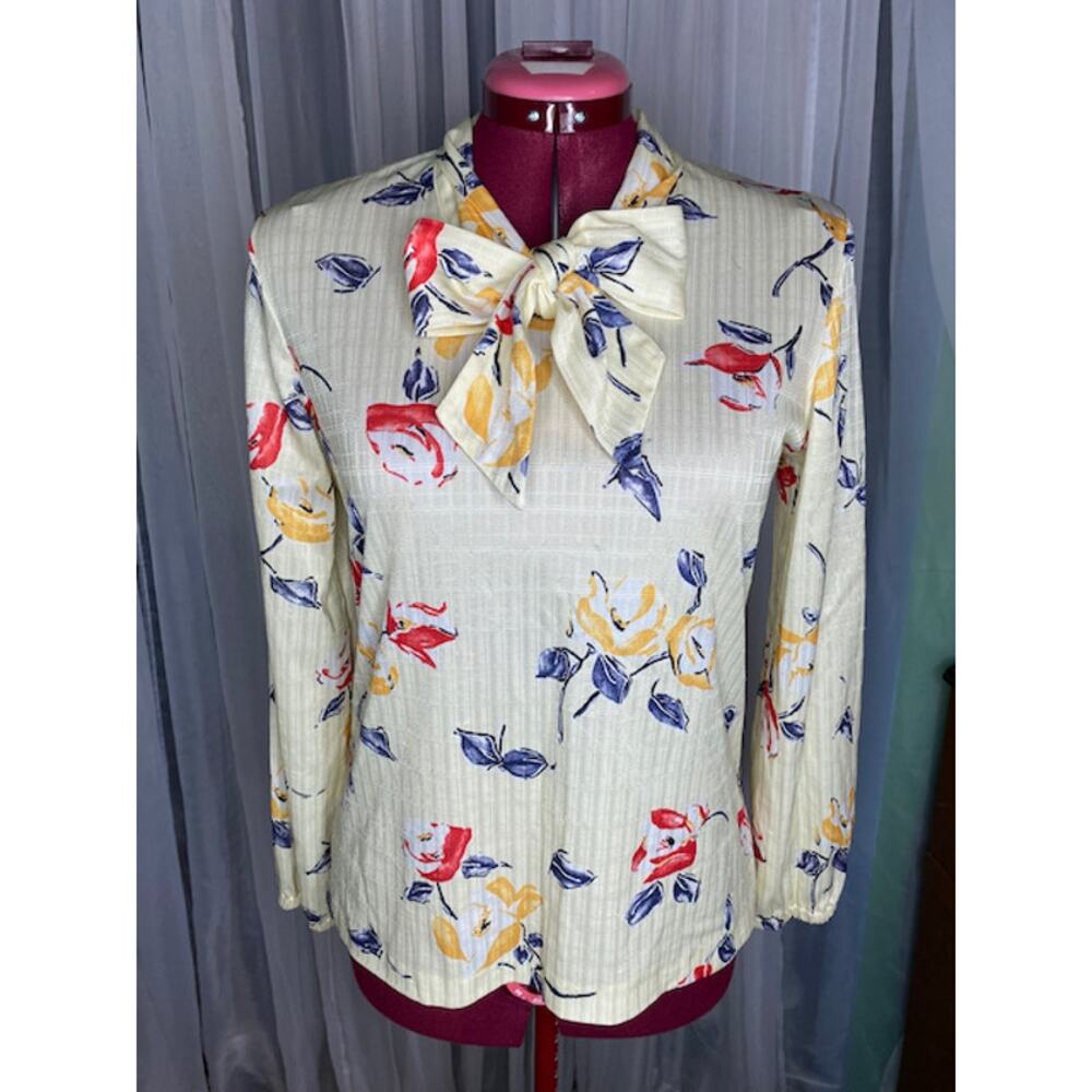 Blouse kitten bow watercolor floral pattern yellow red